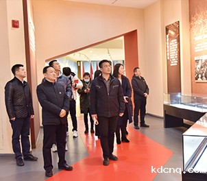 团市委领导参观泰钢精神主题展览馆